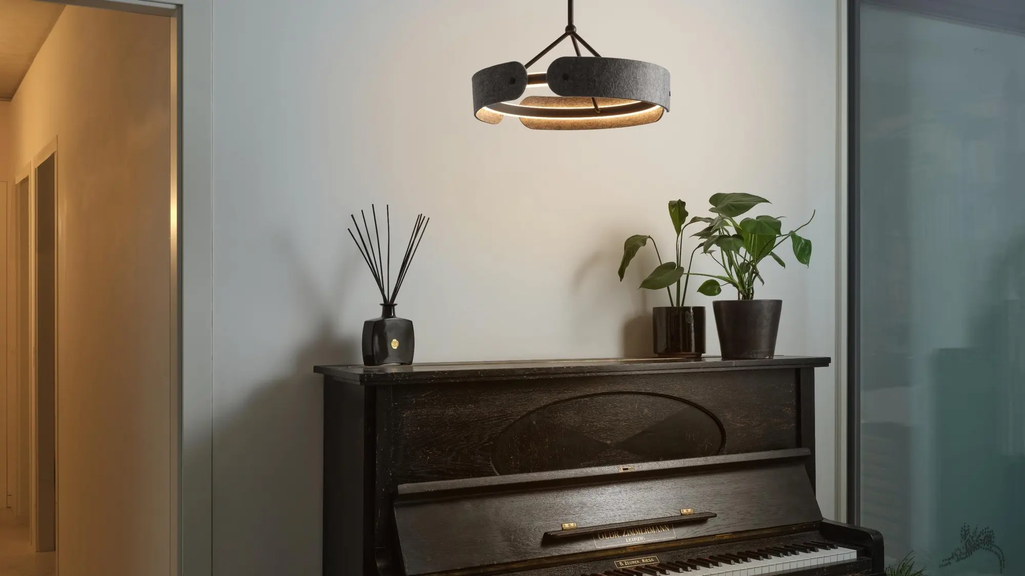 Серия Decor Curve Felt на OSRAM в интериор
